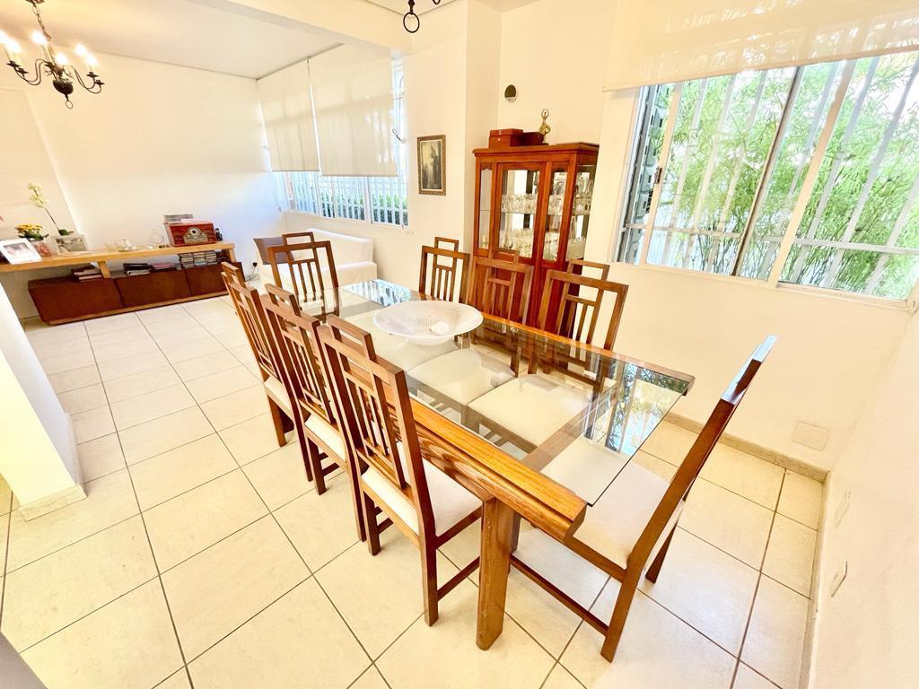 Casa, Itapoã, 4 Quartos, 6 Vagas, 1 Suíte