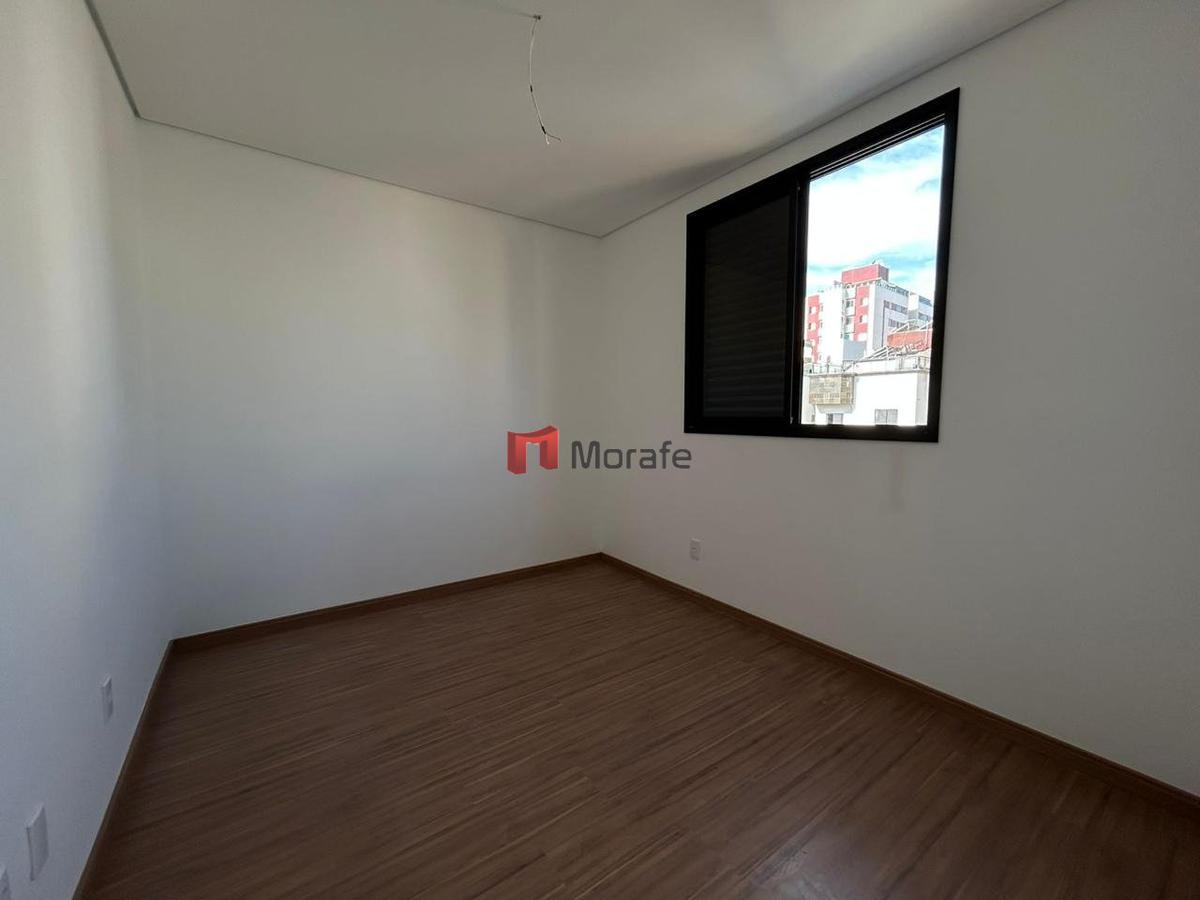 Apartamento, Sagrada Família, 4 Quartos, 2 Vagas, 1 Suíte