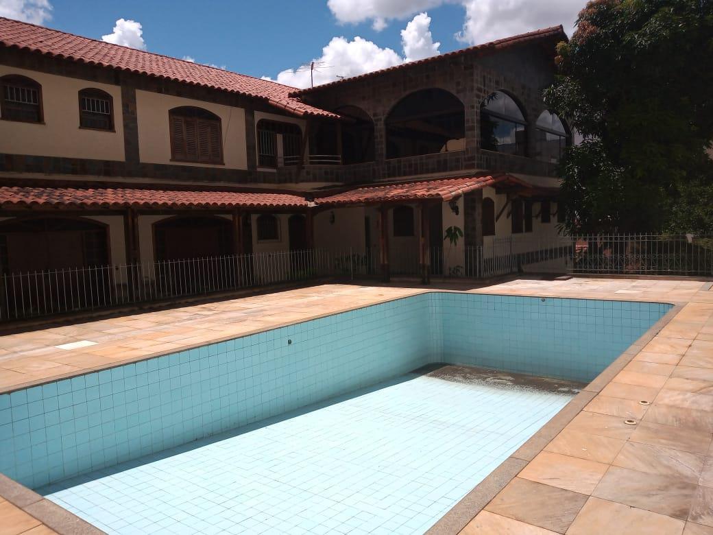 Casa, Castelo, 10 Quartos, 15 Vagas, 5 Suítes