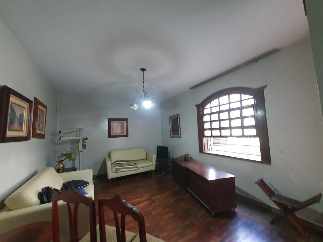 Casa, Jardim América, 4 Quartos, 4 Vagas, 1 Suíte