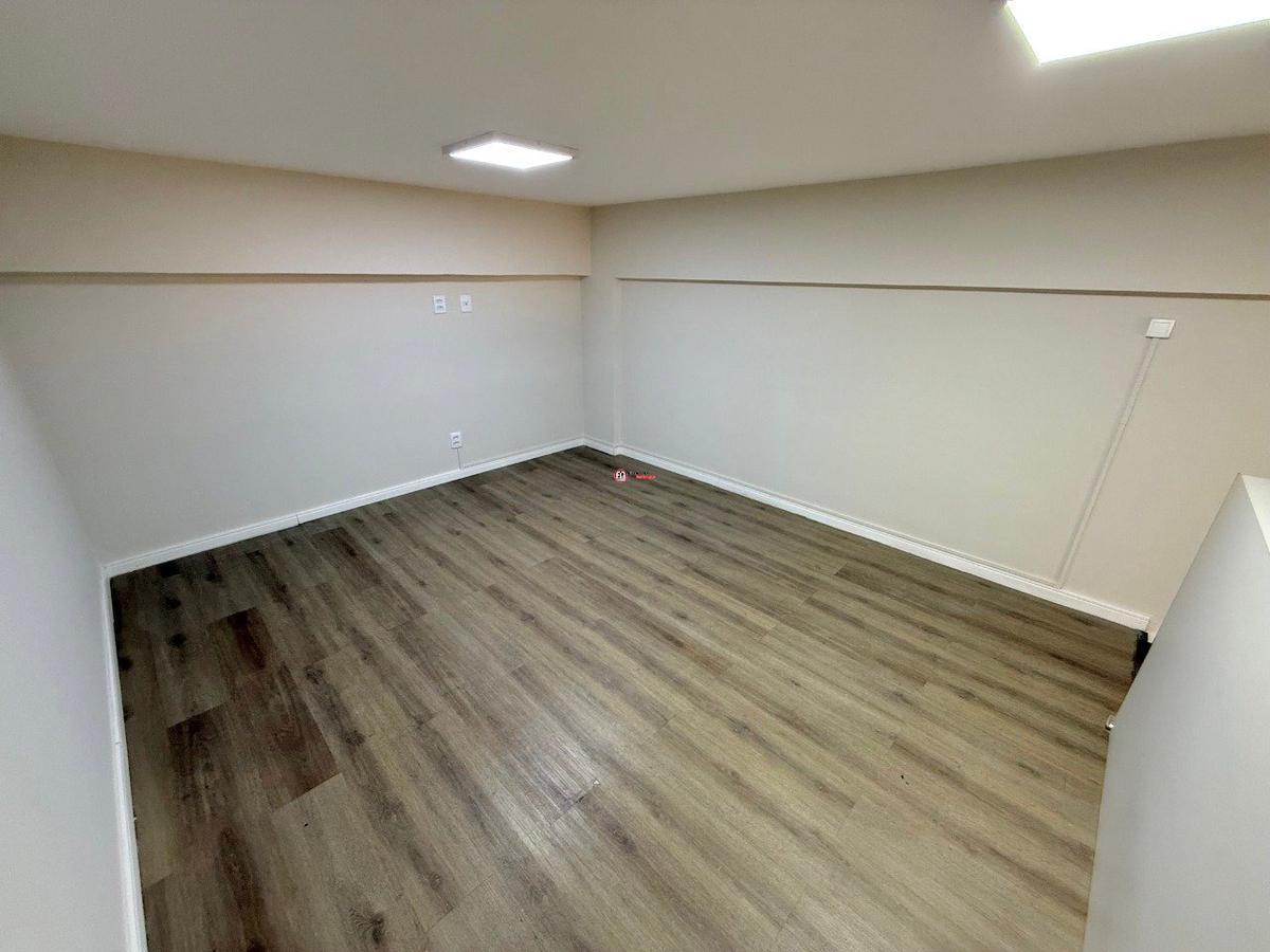 Sala, São José, 0 Quarto, 1 Vaga