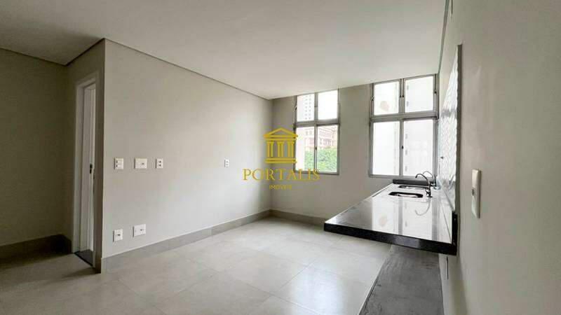 Apartamento, Centro, 2 Quartos, 0 Vaga, 1 Suíte