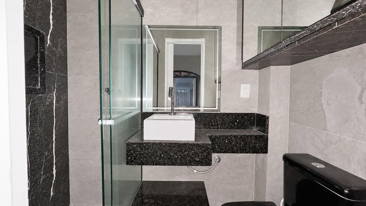 Apartamento, Luxemburgo, 4 Quartos, 1 Vaga, 1 Suíte