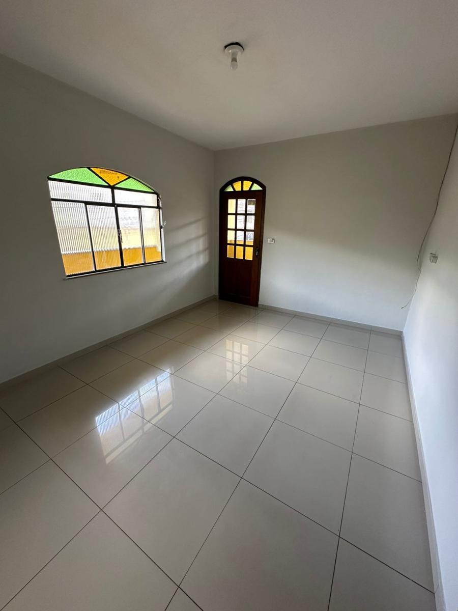 Casa, São José, 3 Quartos, 0 Vaga, 1 Suíte