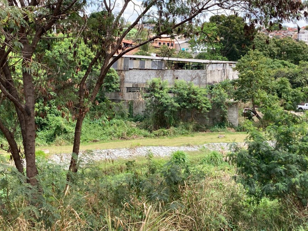 Lote, Santa Mônica, 0 Quarto, 0 Vaga