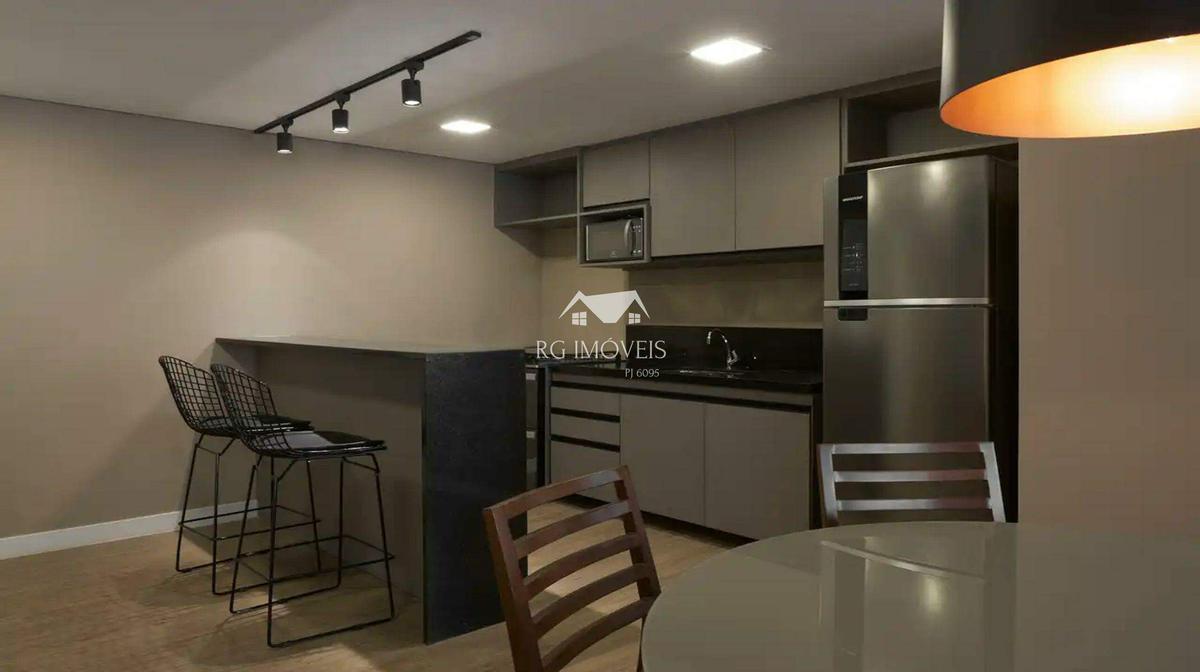 Apartamento, Estoril, 2 Quartos, 0 Vaga, 2 Suítes
