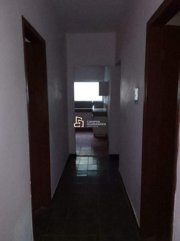 Casa, Industrial, 4 Quartos, 2 Vagas, 1 Suíte