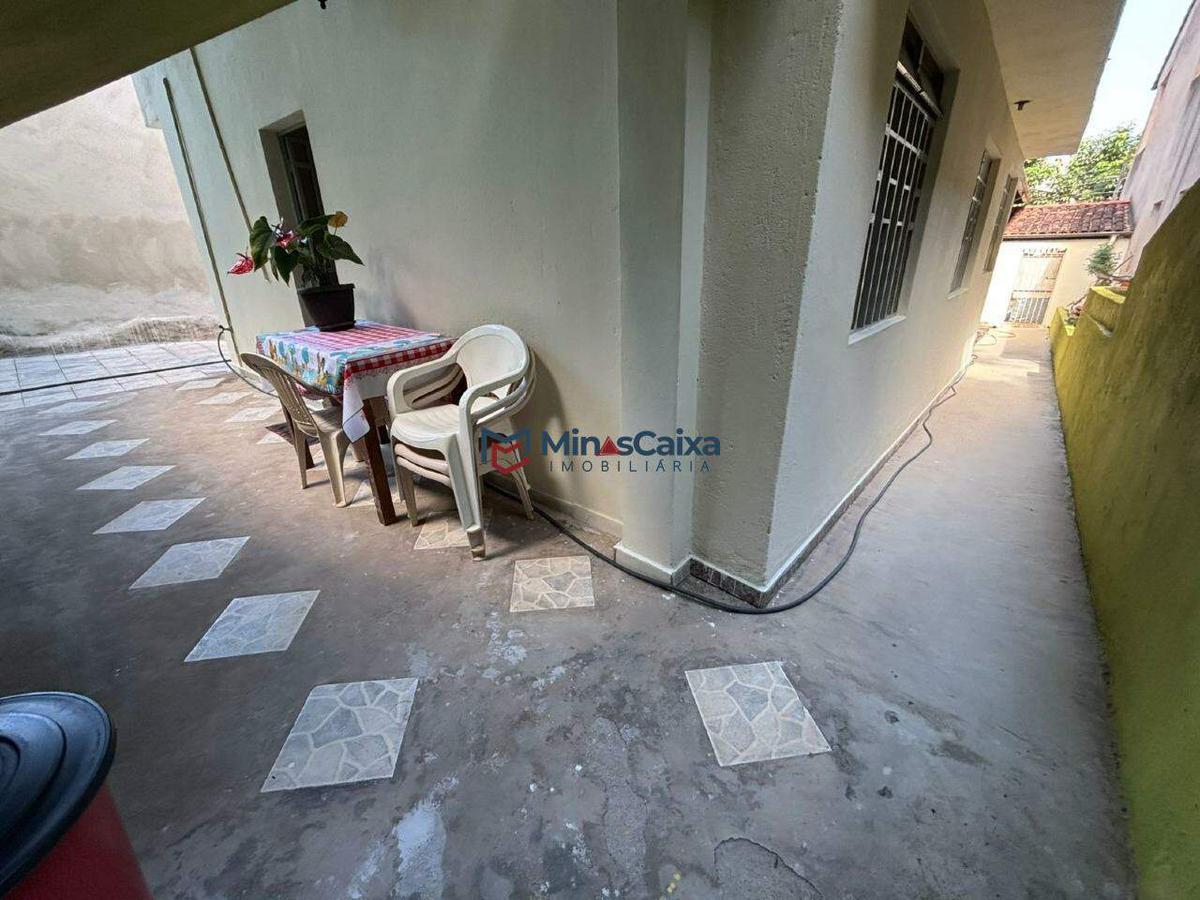 Casa, Bromélias, 4 Quartos, 2 Vagas, 1 Suíte