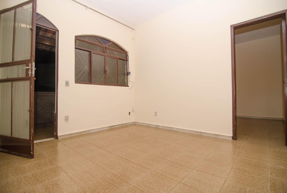 Casa, Tirol, 2 Quartos, 2 Vagas