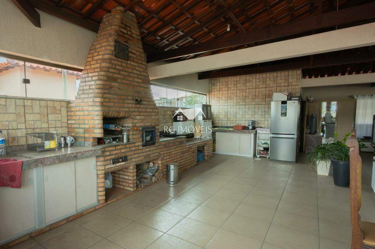 Casa, Tirol, 3 Quartos, 4 Vagas, 1 Suíte