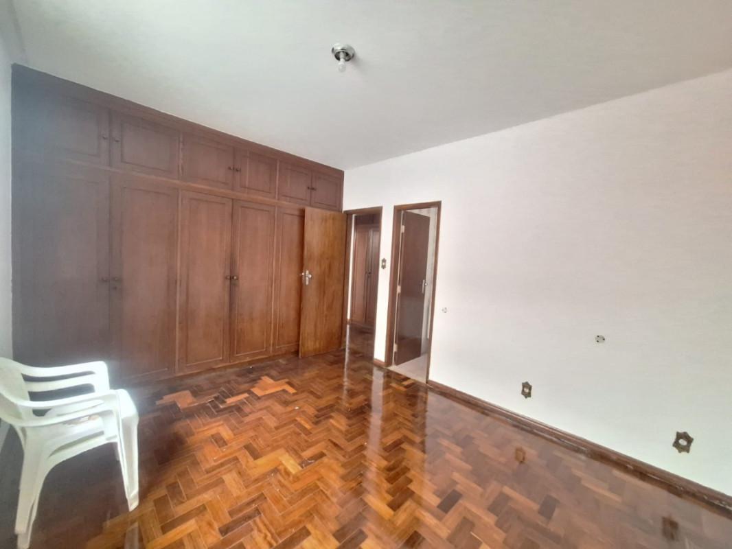 Casa Comercial, Cidade Nova, 4 Quartos, 2 Vagas, 1 Suíte