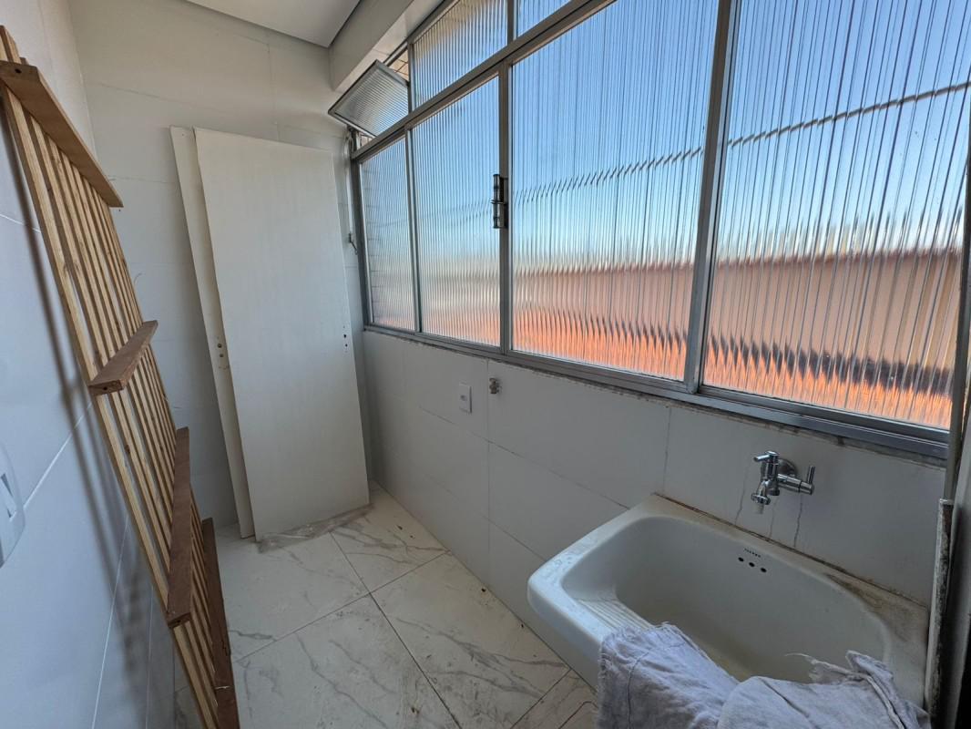 Apartamento, Carlos Prates, 2 Quartos, 1 Vaga