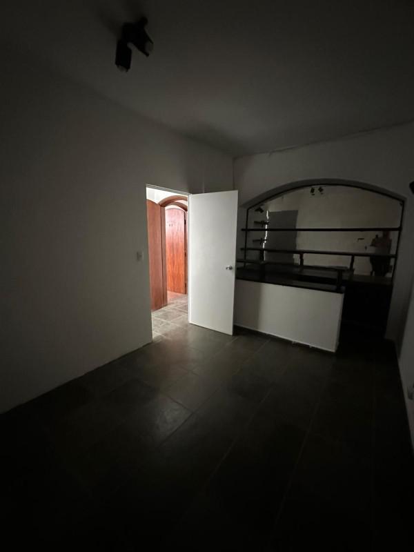 Casa, Vila Pinto, 6 Quartos, 0 Vaga, 1 Suíte