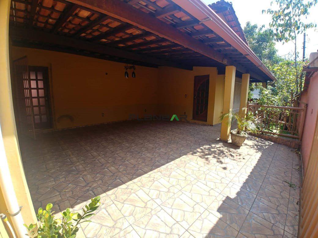 Casa, Novo Riacho, 4 Quartos, 6 Vagas, 1 Suíte