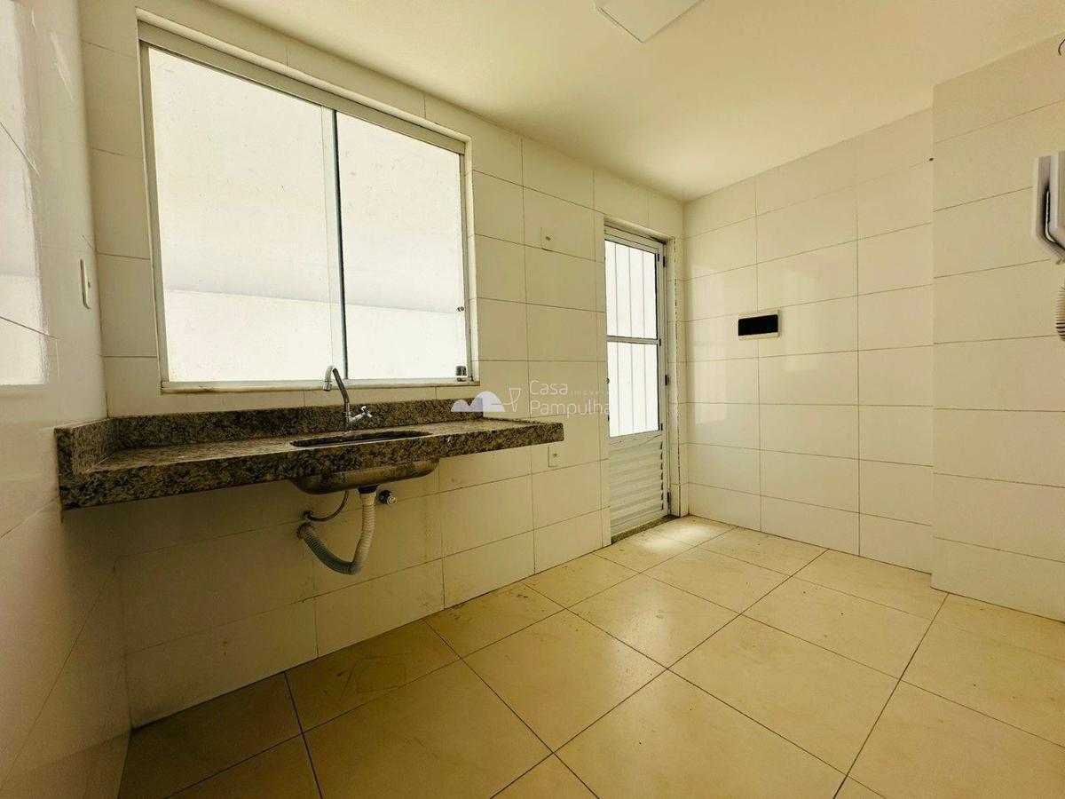 Apartamento, Santa Mônica, 2 Quartos, 1 Vaga