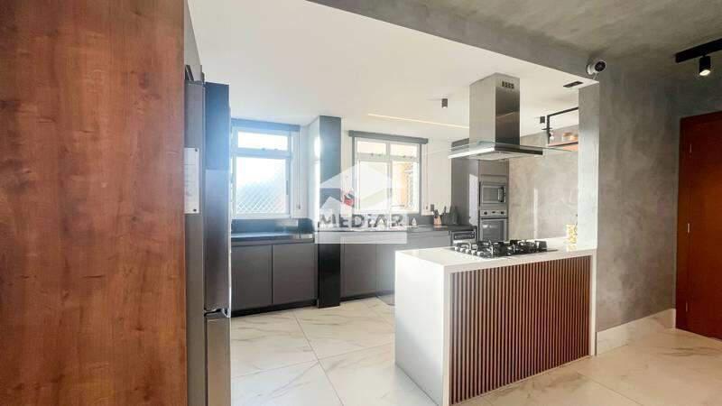 Apartamento, Luxemburgo, 3 Quartos, 4 Vagas, 2 Suítes