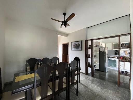 Casa, Santa Cruz, 3 Quartos, 2 Vagas, 1 Suíte