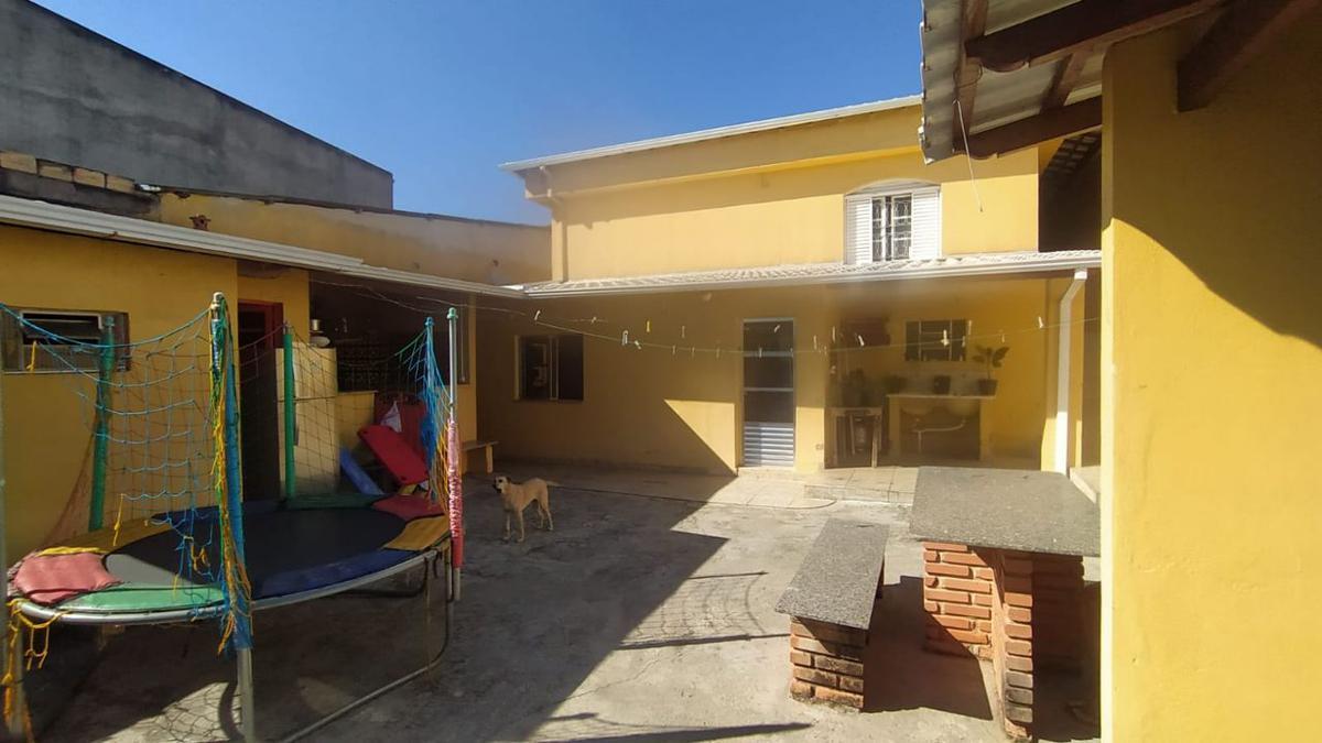 Casa, Nacional, 4 Quartos, 2 Vagas, 1 Suíte