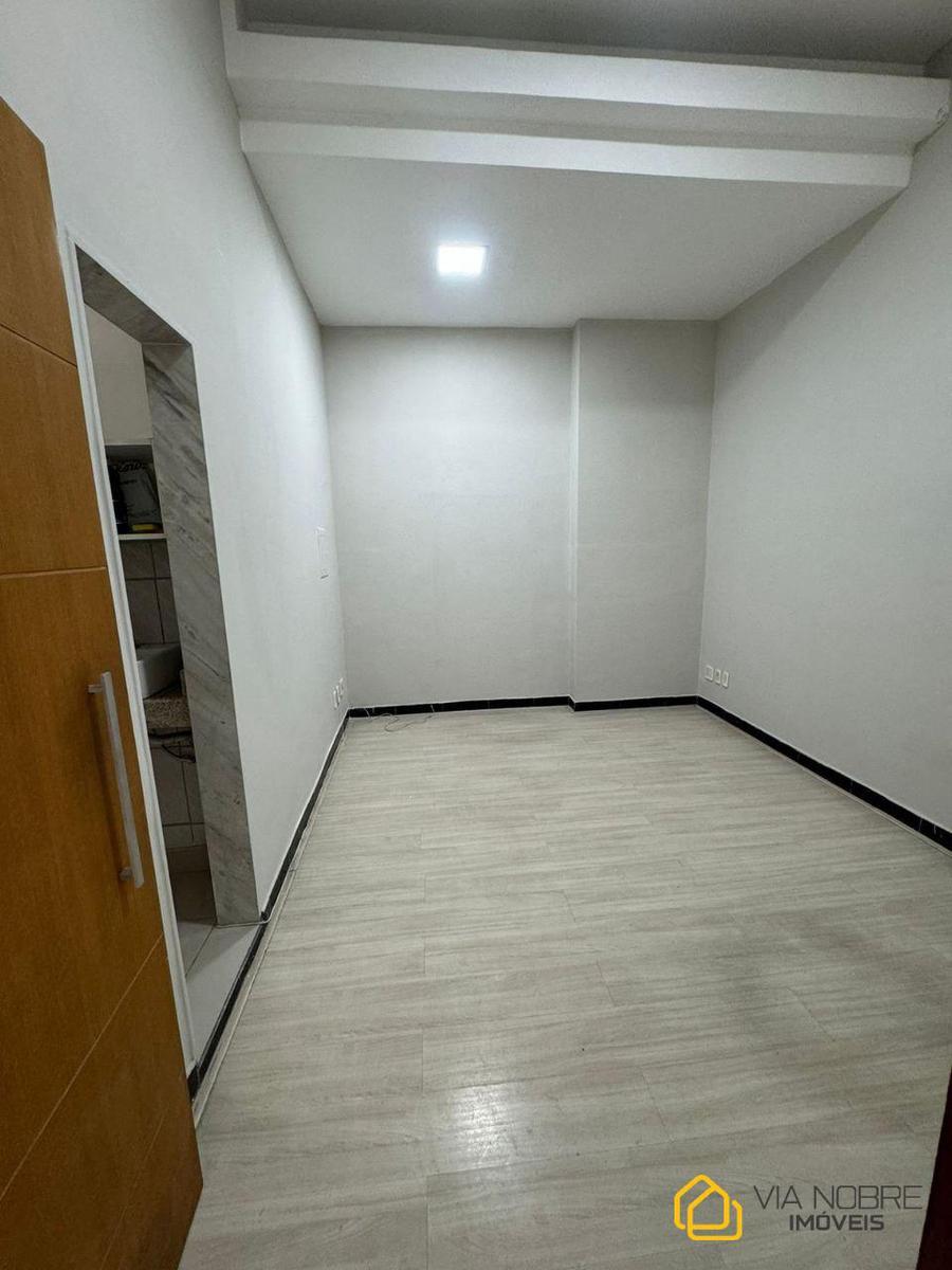 Sala, Barro Preto