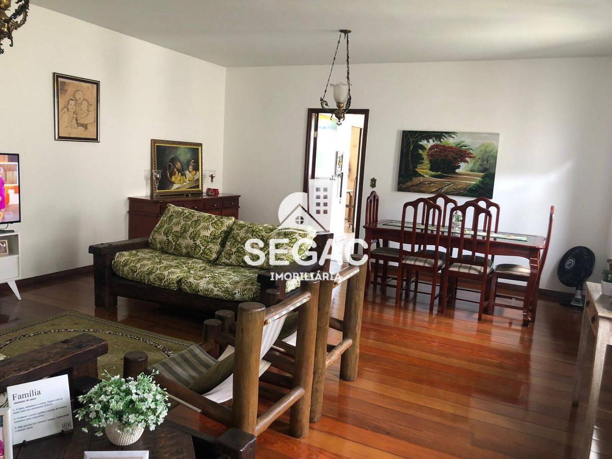 Casa, Havaí, 6 Quartos, 3 Vagas, 1 Suíte