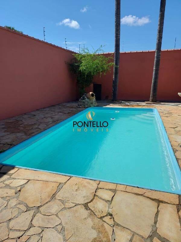 Casa, Santa Rita de Cássia, 3 Quartos, 2 Vagas, 2 Suítes