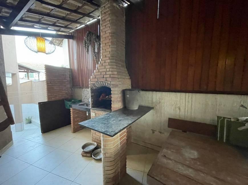 Casa, Trevo, 4 Quartos, 5 Vagas, 2 Suítes