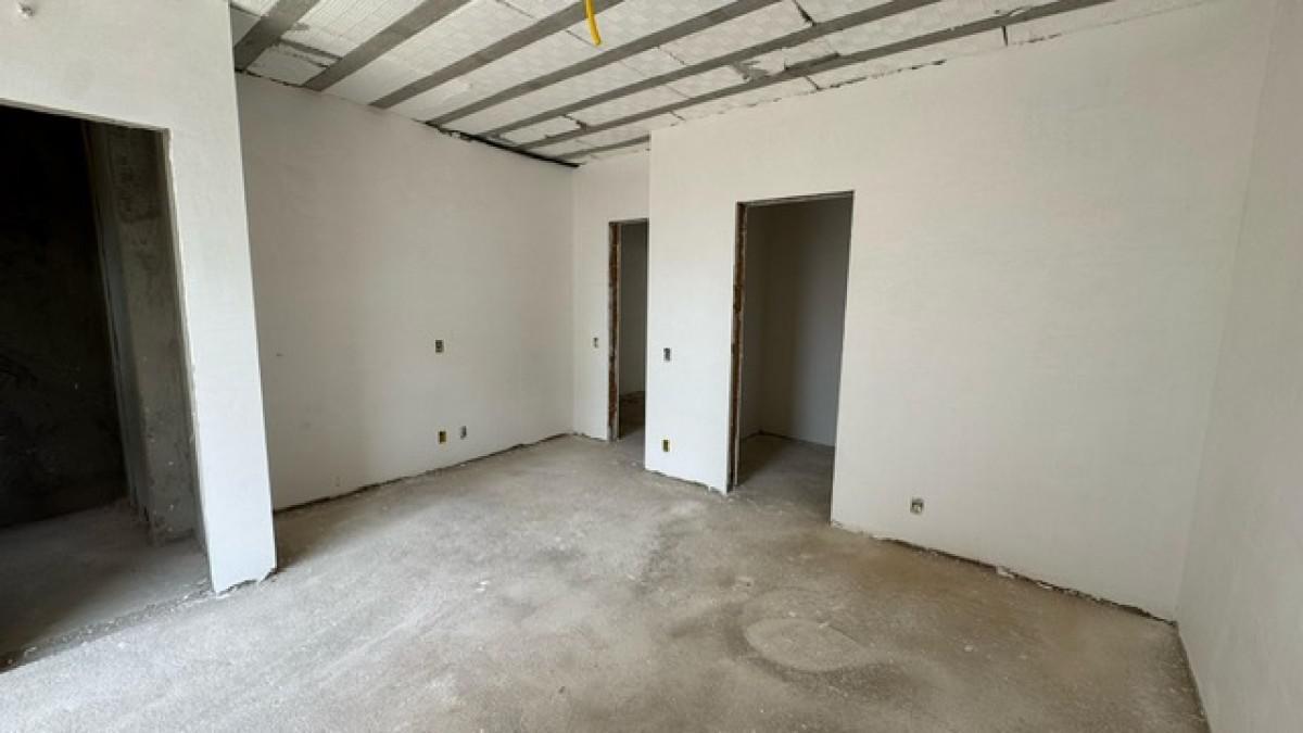 Casa, Cabral, 3 Quartos, 4 Vagas, 3 Suítes