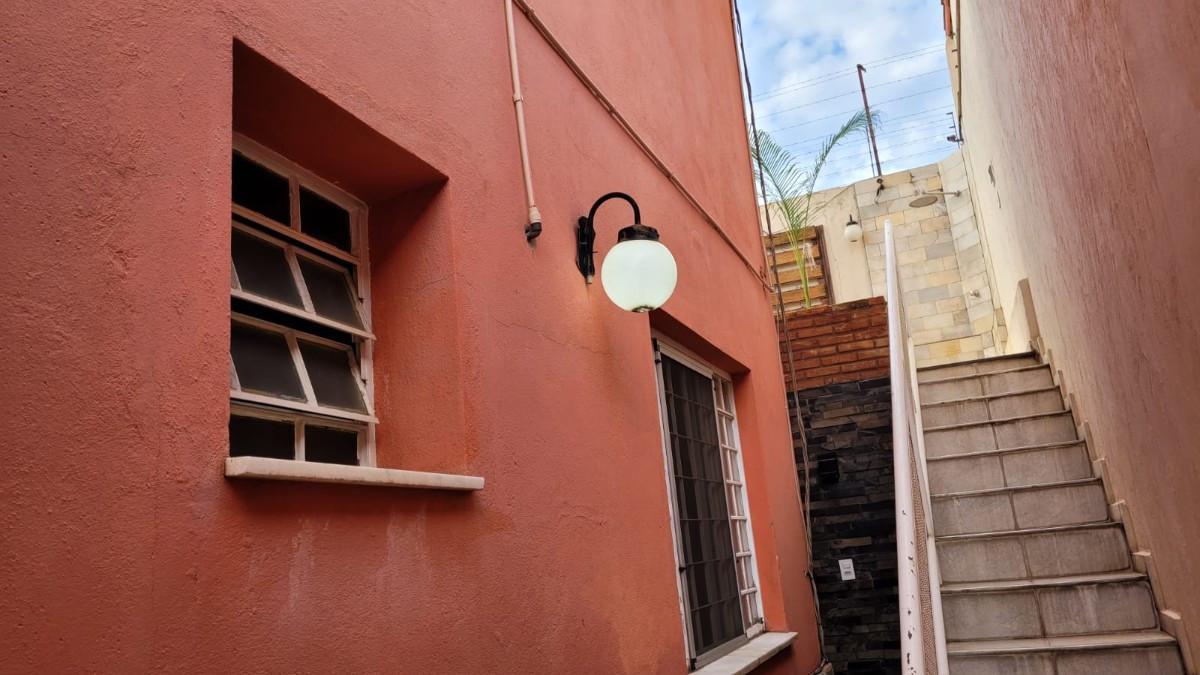 Casa, Tirol (barreiro), 3 Quartos, 2 Vagas, 1 Suíte