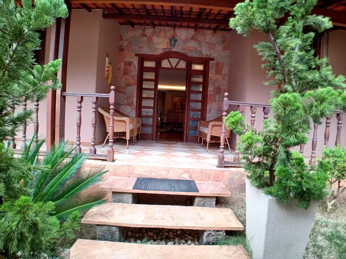 Casa, Nova Granada, 5 Quartos, 4 Vagas, 3 Suítes