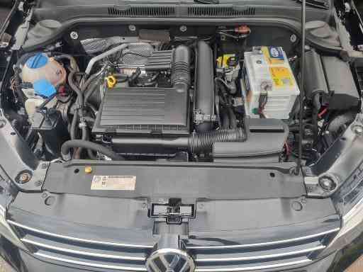 Volkswagen Jetta Comfortline 1.4 Tsi 16v 4p Aut.
