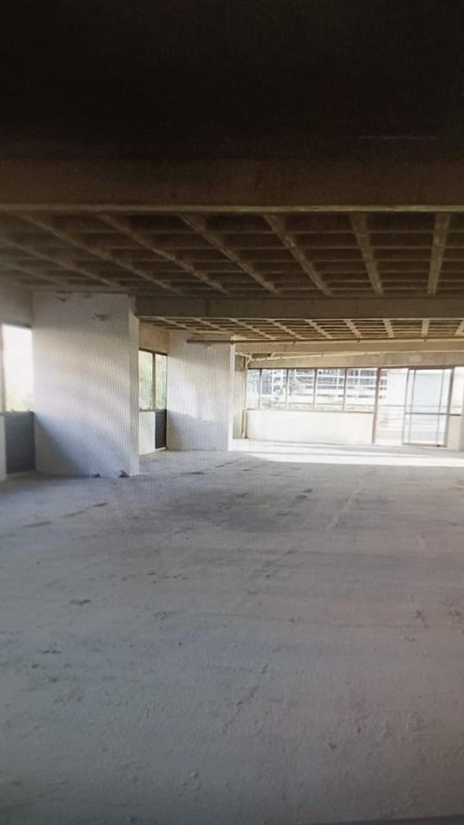 Sala, Estoril, 0 Quarto, 1 Vaga