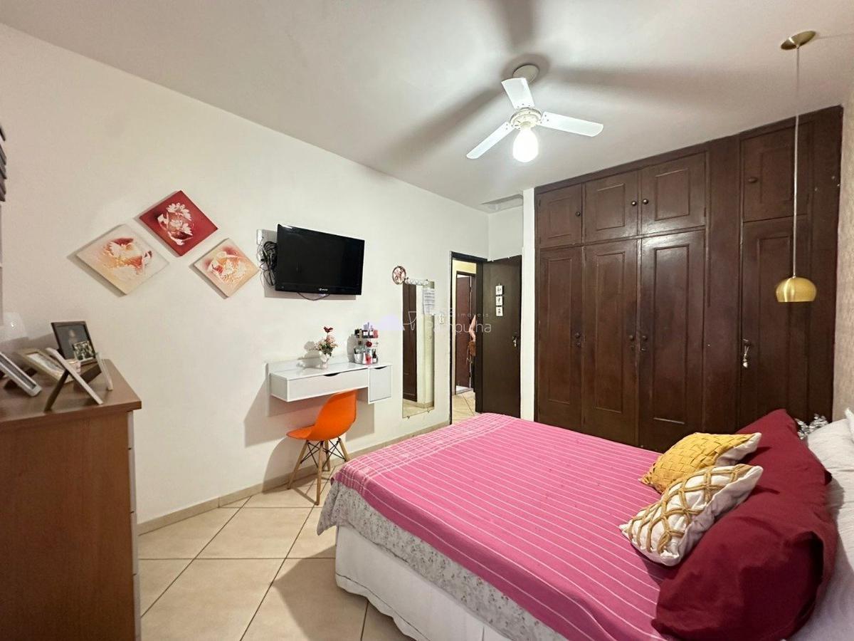 Casa, Itapoã, 4 Quartos, 2 Vagas, 1 Suíte