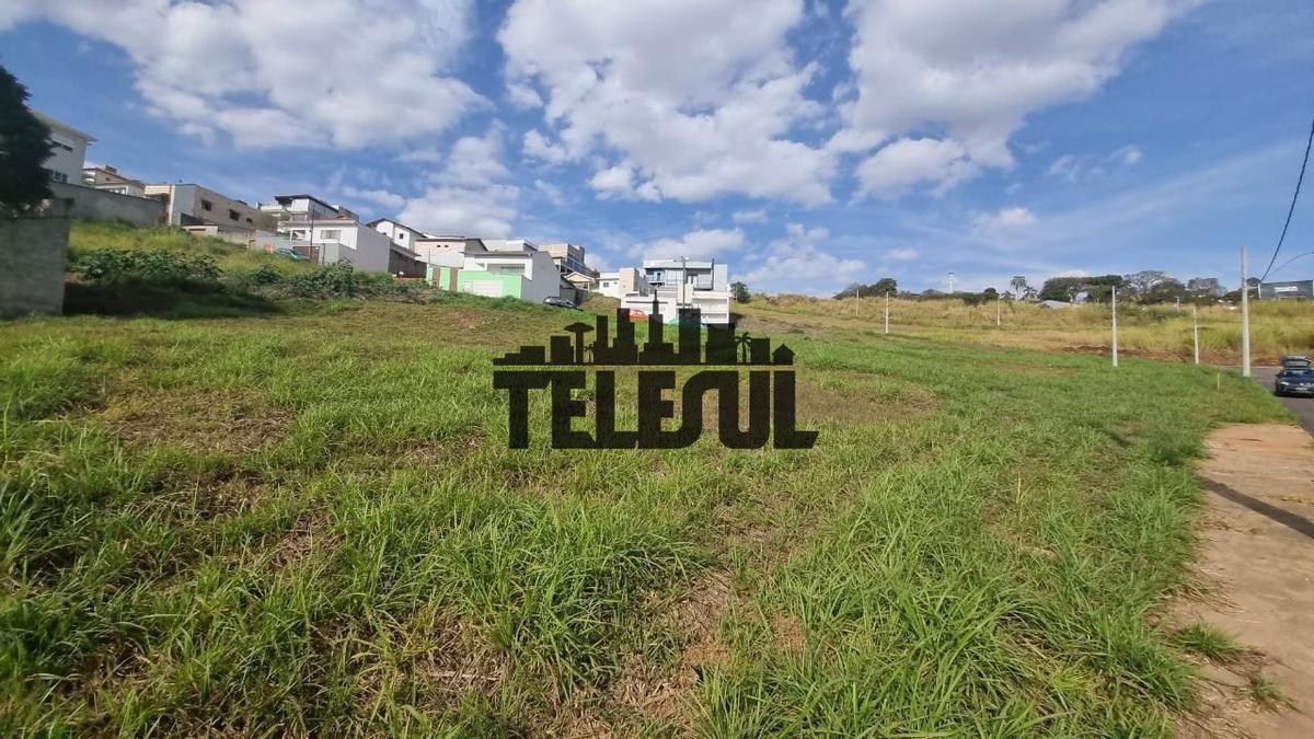Lote, Santa Luiza, 0 Quarto, 0 Vaga