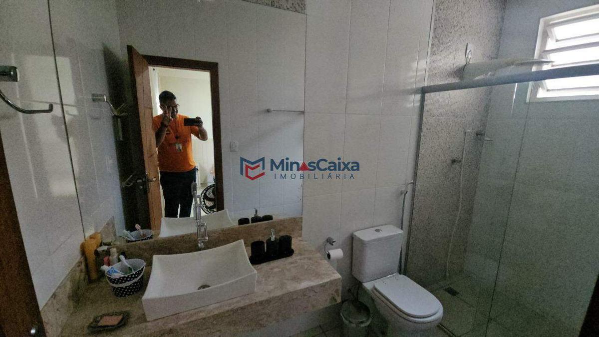 Fazenda, Petrópolis, 4 Quartos, 5 Vagas, 2 Suítes