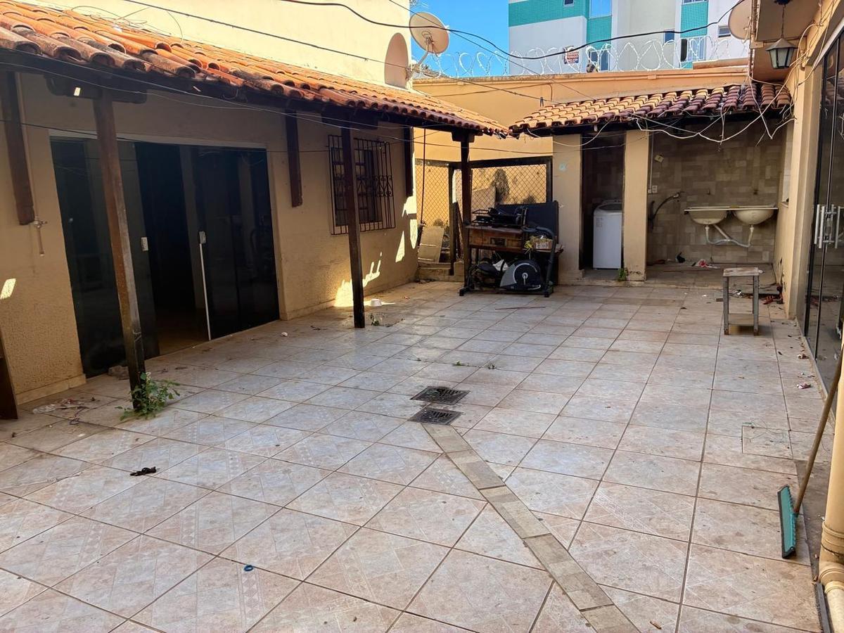 Casa, Santa Branca, 3 Quartos, 3 Vagas, 1 Suíte