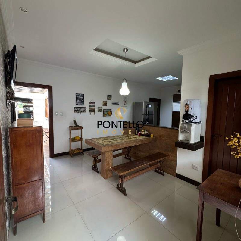 Casa, Santa Maria, 3 Quartos, 3 Vagas, 1 Suíte