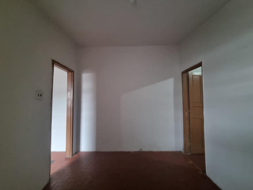 Quitinete, Industrial, 1 Quarto, 0 Vaga