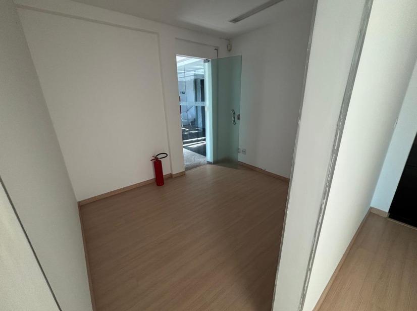 Andar, Santa Lúcia, 0 Quarto, 3 Vagas