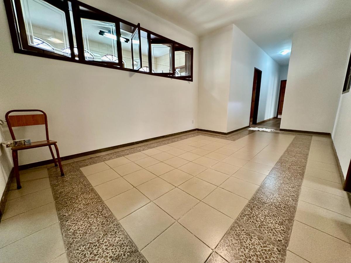 Casa, São José, 4 Quartos, 4 Vagas, 2 Suítes