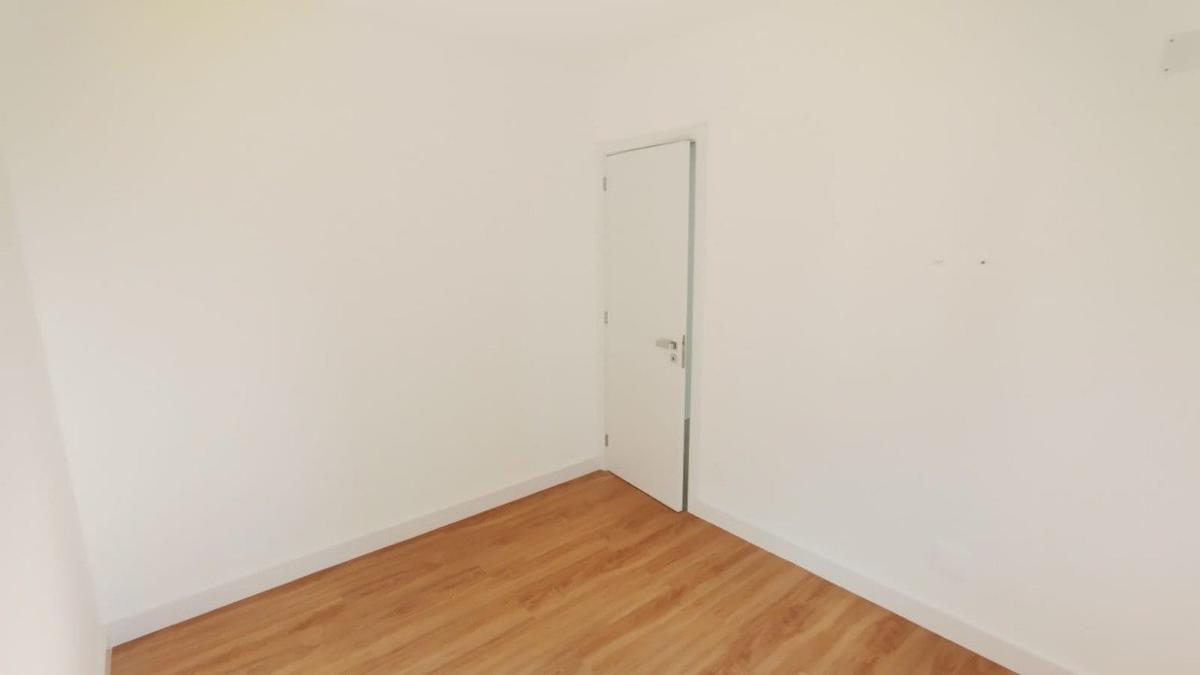 Apartamento, Sagrada Família, 3 Quartos, 2 Vagas, 1 Suíte