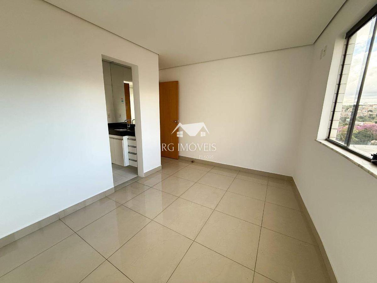 Cobertura, Barreiro, 3 Quartos, 2 Vagas, 2 Suítes