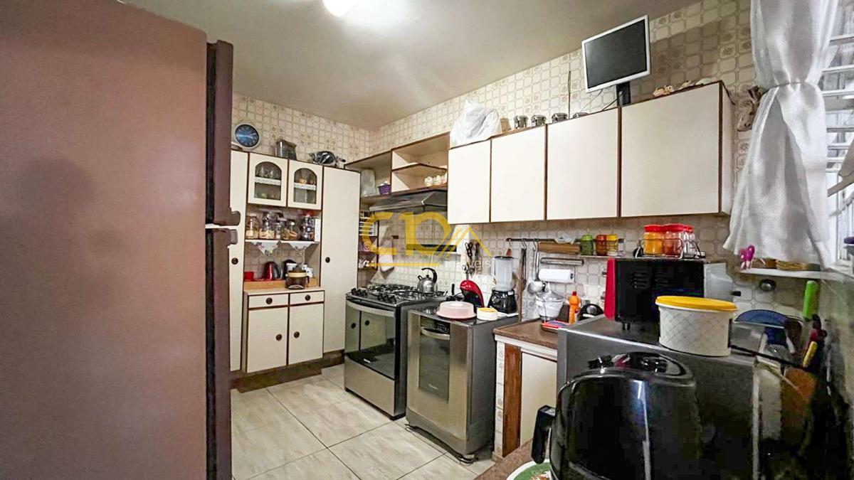 Casa, Cidade Nova, 7 Quartos, 2 Vagas, 1 Suíte