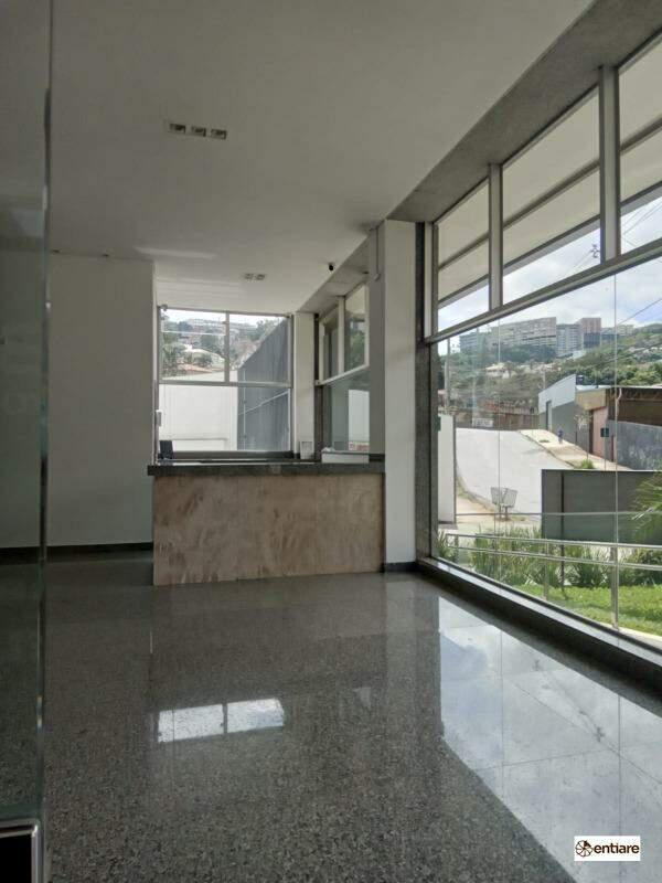 Andar, Estoril, 0 Quarto, 5 Vagas