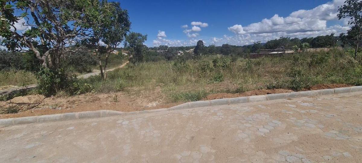Lote, Centro, 0 Quarto, 0 Vaga