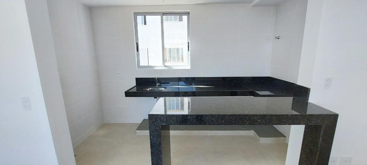 Cobertura, Alto Barroca, 2 Quartos, 2 Vagas, 1 Suíte