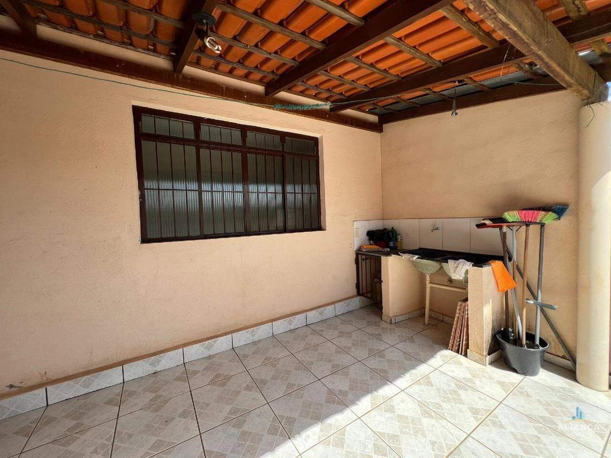 Casa, Centro, 3 Quartos, 4 Vagas, 2 Suítes