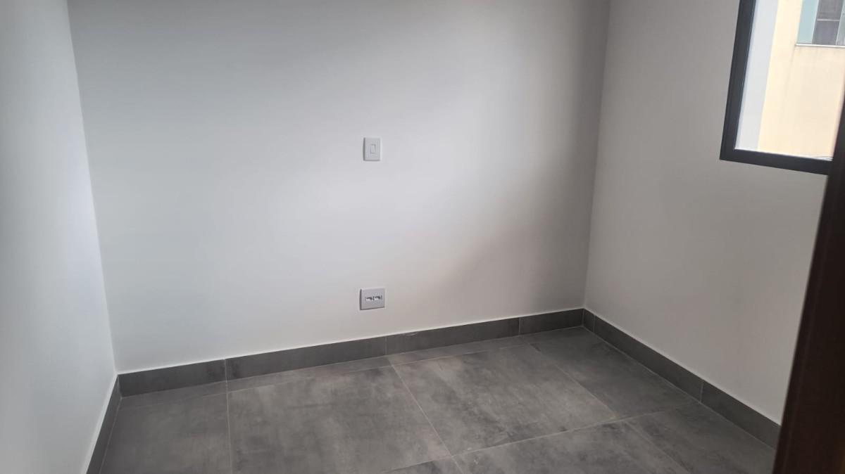 Apartamento, Sagrada Família, 3 Quartos, 2 Vagas, 1 Suíte