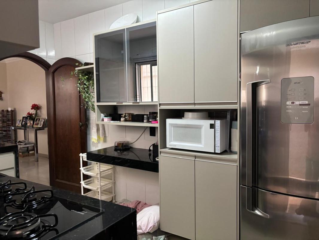 Casa, Jardim América, 5 Quartos, 5 Vagas, 2 Suítes