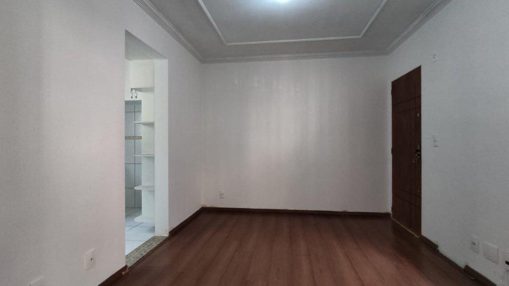 Apartamento, Solar do Barreiro, 2 Quartos, 1 Vaga