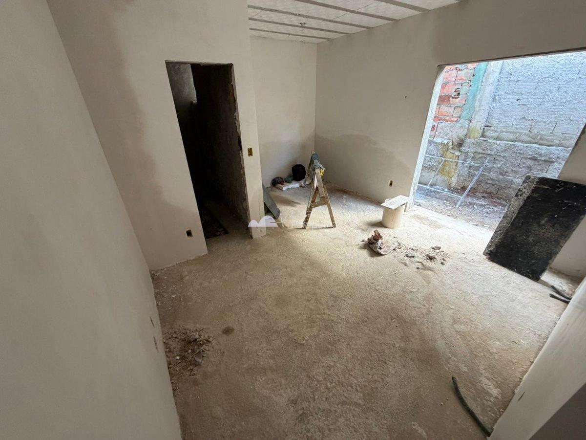Casa, Planalto, 3 Quartos, 2 Vagas, 1 Suíte